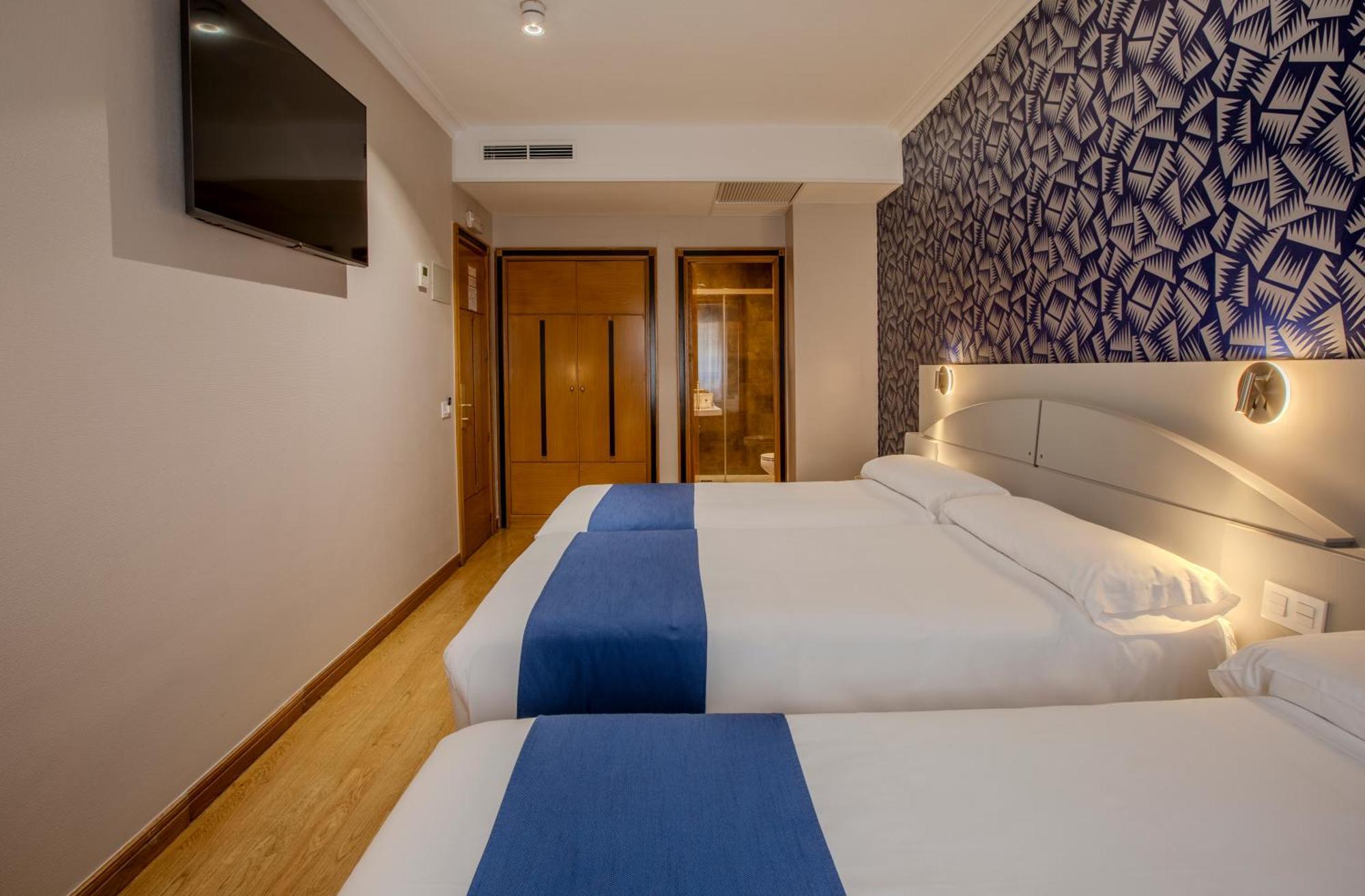 Hotel De Castilla 4*